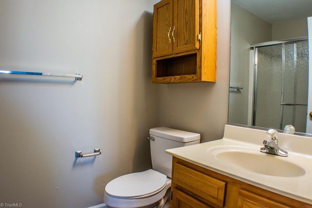 334 Quietwood Drive, Winston-salem, NC 27103