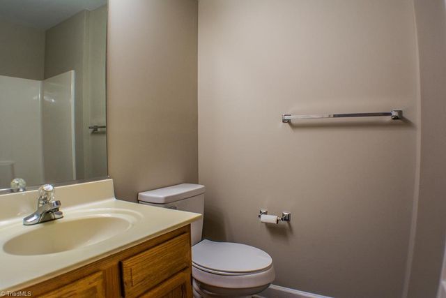 334 Quietwood Drive, Winston-salem, NC 27103