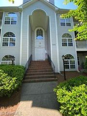 334 Quietwood Drive, Winston-salem, NC 27103