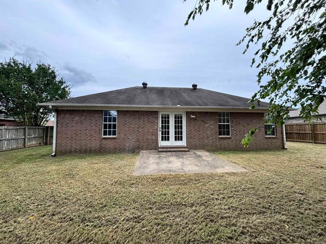 5320 Lantana Drive, Conway, AR 72034