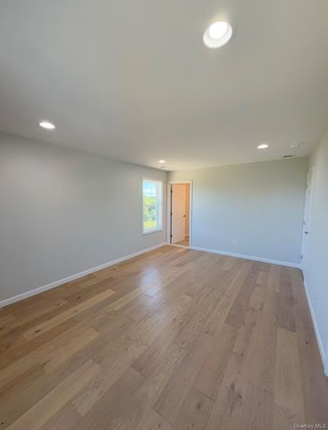 5 Amani Drive, Gardiner, NY 12525