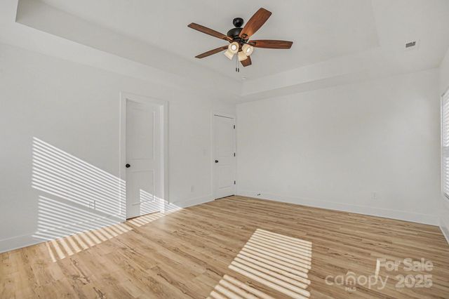 224 Meadow Oaks Drive, Statesville, NC 28625