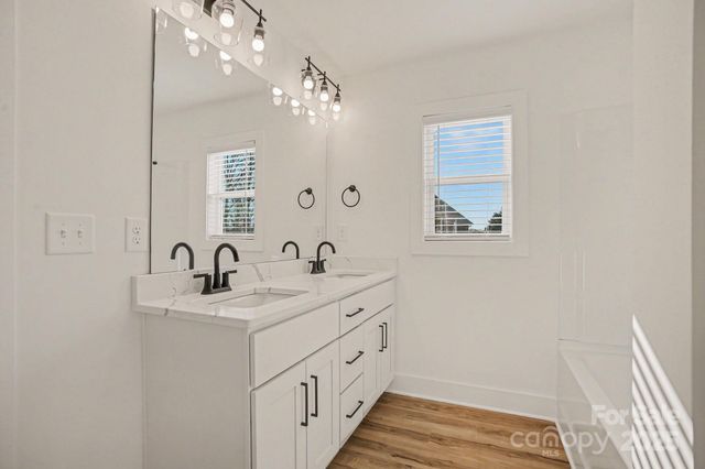 224 Meadow Oaks Drive, Statesville, NC 28625