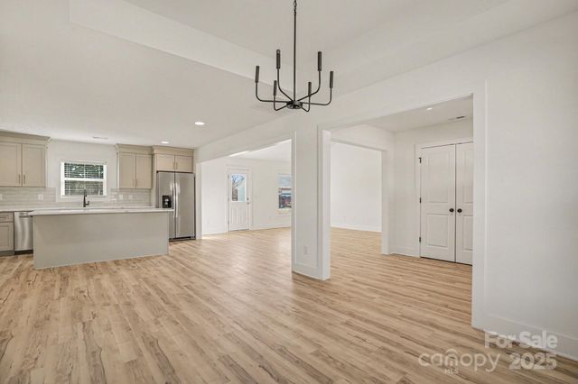 224 Meadow Oaks Drive, Statesville, NC 28625