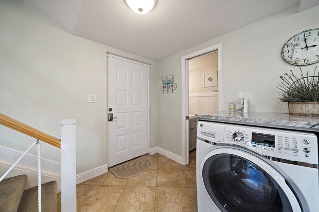 353 S Us Highway 1 D101, Jupiter, FL 33477