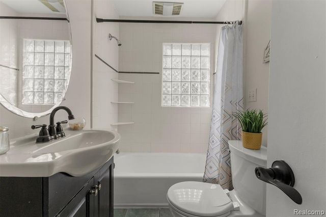 3617 Linwood Avenue, Royal Oak, MI 48073