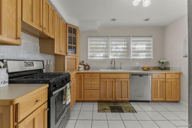 3617 Linwood Avenue, Royal Oak, MI 48073