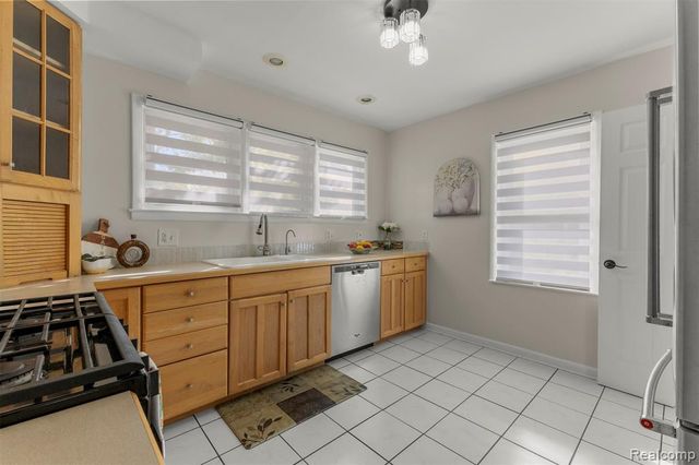 3617 Linwood Avenue, Royal Oak, MI 48073