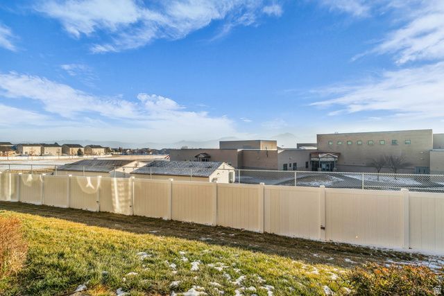 8459 S IVY GABLE DR, West Jordan, UT 84081