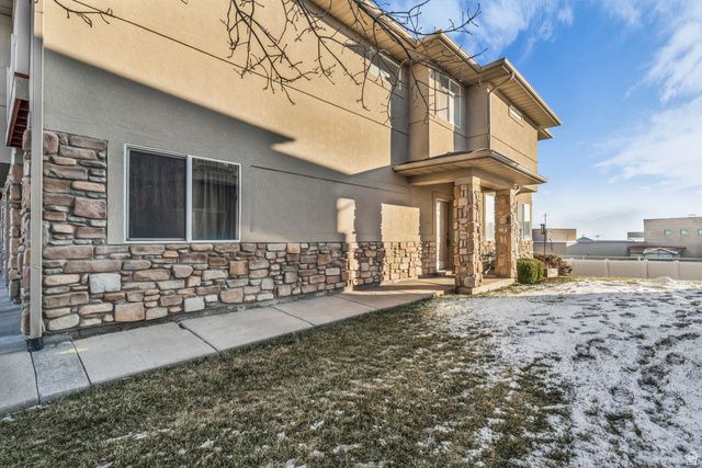 8459 S IVY GABLE DR, West Jordan, UT 84081