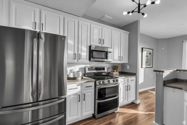 8459 S IVY GABLE DR, West Jordan, UT 84081