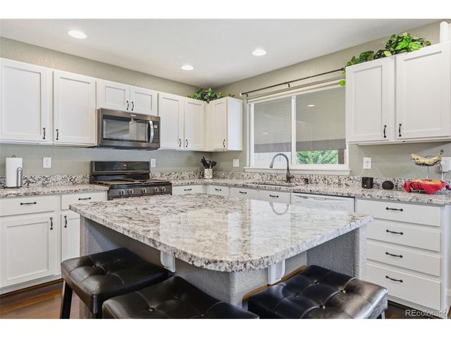 4204 Paddock Dr, Wellington, CO 80549