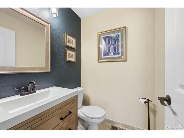 4204 Paddock Dr, Wellington, CO 80549