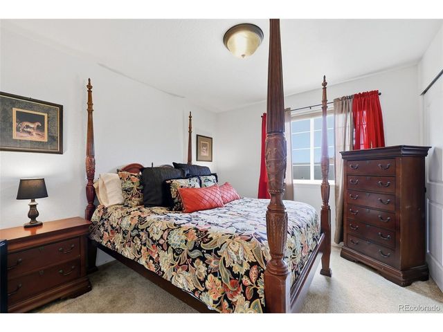 4204 Paddock Dr, Wellington, CO 80549