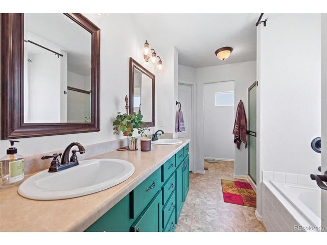 4204 Paddock Dr, Wellington, CO 80549