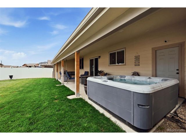 4204 Paddock Dr, Wellington, CO 80549