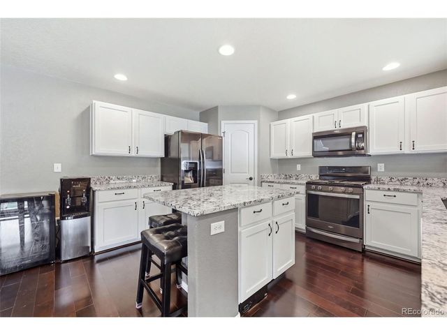 4204 Paddock Dr, Wellington, CO 80549
