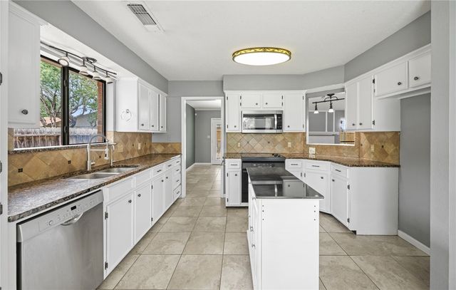 2301 Basin St, Corpus Christi, TX 78414