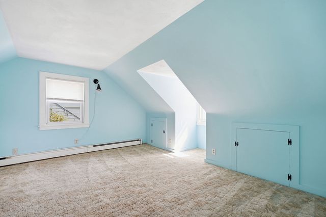 24 Grandview St, Northampton, MA 01062