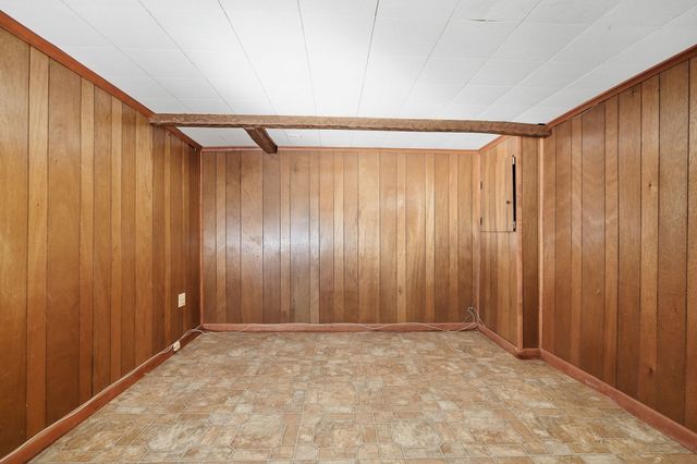 24 Grandview St, Northampton, MA 01062