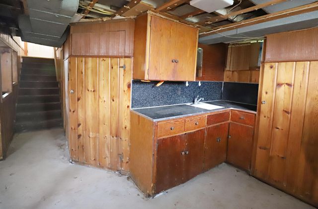 701 Freeman Avenue, Flint, MI 48507