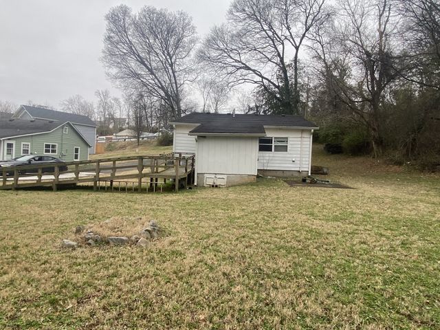 831 Cumberland Dr, Clarksville, TN 37040