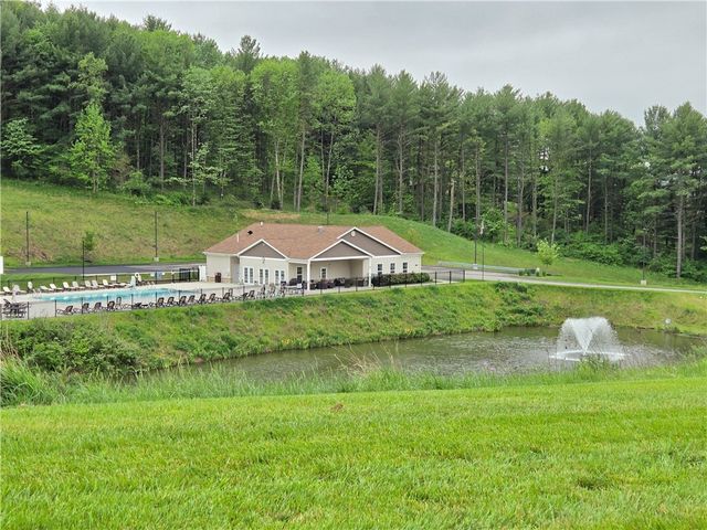 345 Arden Dr, Lancaster Twp, PA 16037
