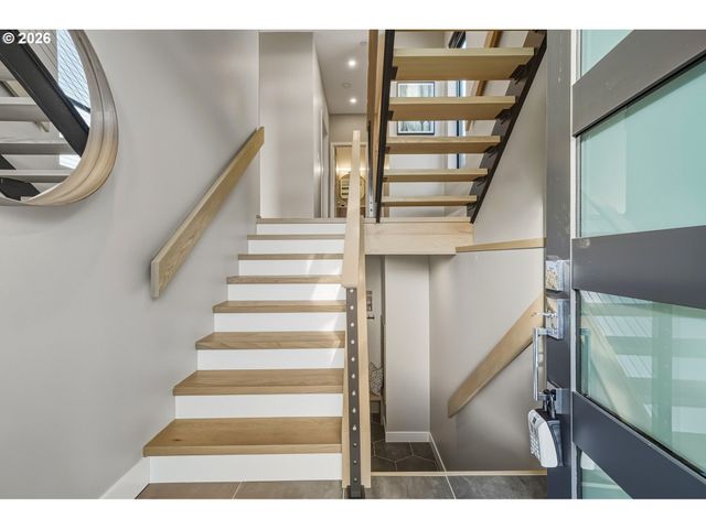 517 Ne PROVINCE Dr, Camas, WA 98607