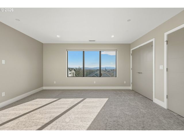 517 Ne PROVINCE Dr, Camas, WA 98607