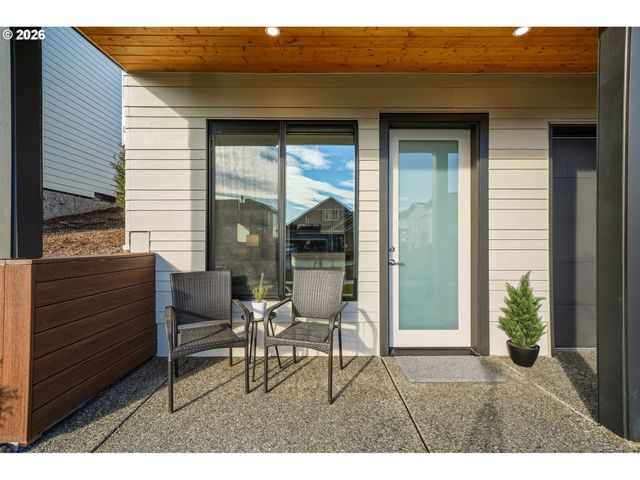 517 Ne PROVINCE Dr, Camas, WA 98607