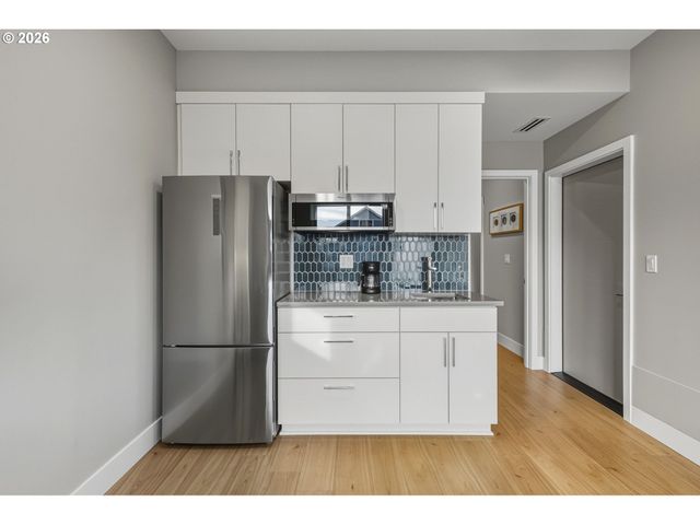 517 Ne PROVINCE Dr, Camas, WA 98607