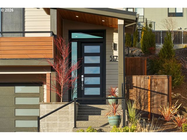 517 Ne PROVINCE Dr, Camas, WA 98607