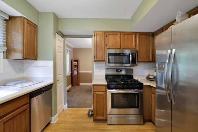 710 Cimarron Drive, Cary, IL 60013