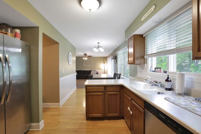710 Cimarron Drive, Cary, IL 60013