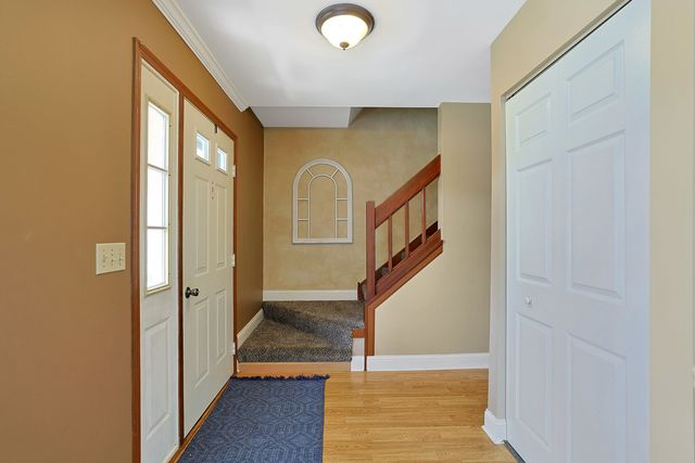 710 Cimarron Drive, Cary, IL 60013
