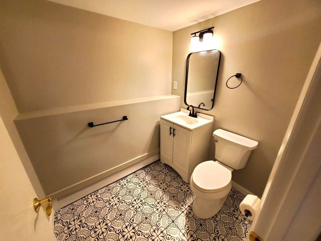 556 Pearl St 0, Brockton, MA 02301