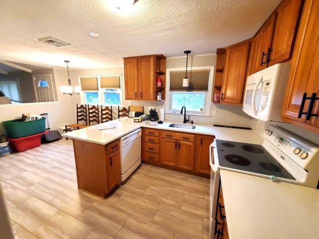 556 Pearl St 0, Brockton, MA 02301