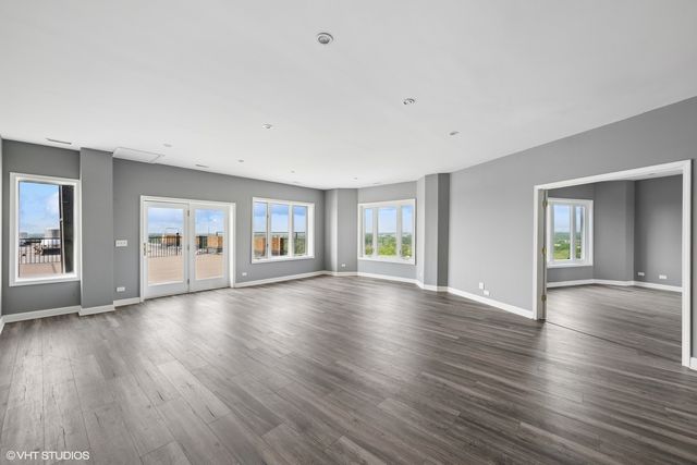1 Renaissance Place 3PH, Palatine, IL 60067