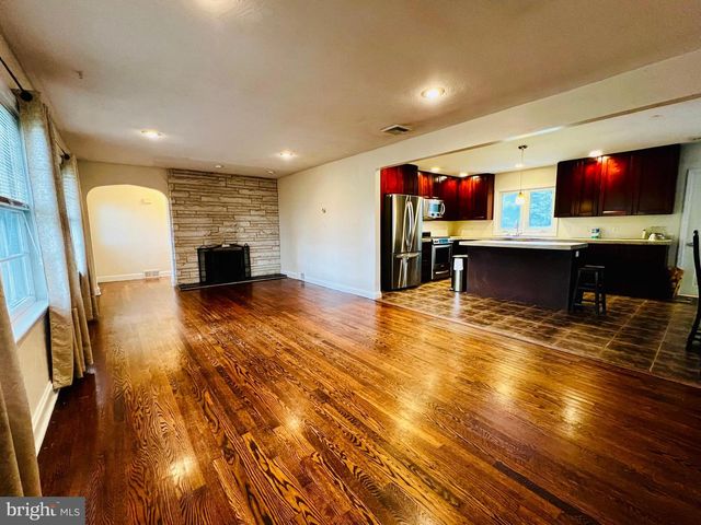 559 CHESTNUT TER, Vineland, NJ 08360