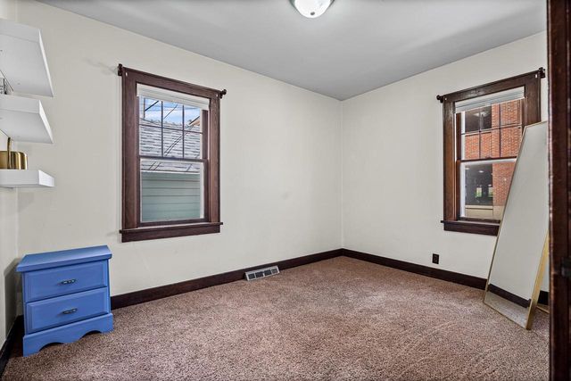 213-215 16th STREET N, La Crosse, WI 54601