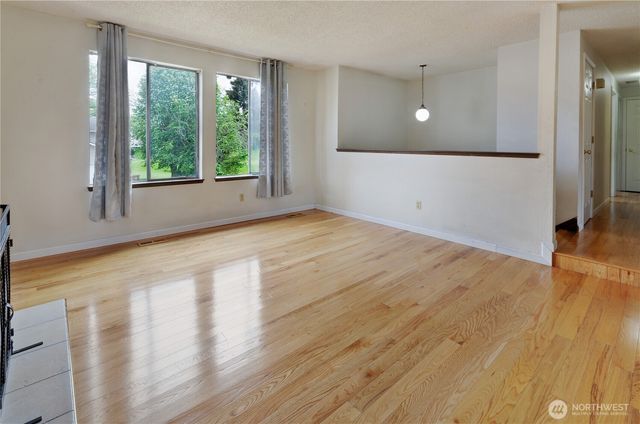 1230 N Newton Street, Tacoma, WA 98406