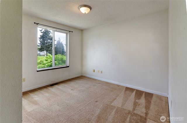 1230 N Newton Street, Tacoma, WA 98406