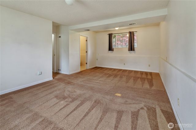 1230 N Newton Street, Tacoma, WA 98406