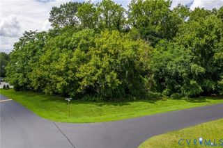 102 Lockgreen Pl, Richmond, VA 23226