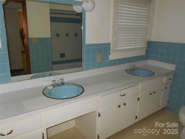 482 Miller Farm Road, Statesville, NC 28625