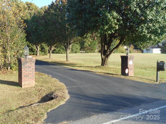 482 Miller Farm Road, Statesville, NC 28625