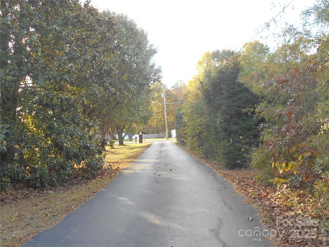 482 Miller Farm Road, Statesville, NC 28625