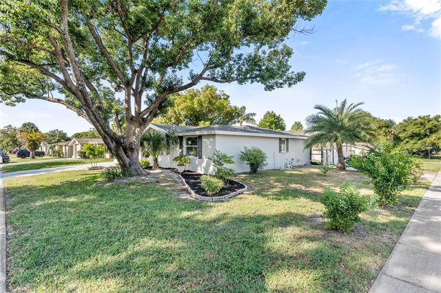 9201 HUNT CLUB LANE, Port Richey, FL 34668