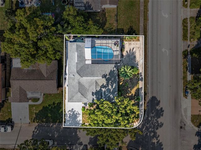 9201 HUNT CLUB LANE, Port Richey, FL 34668