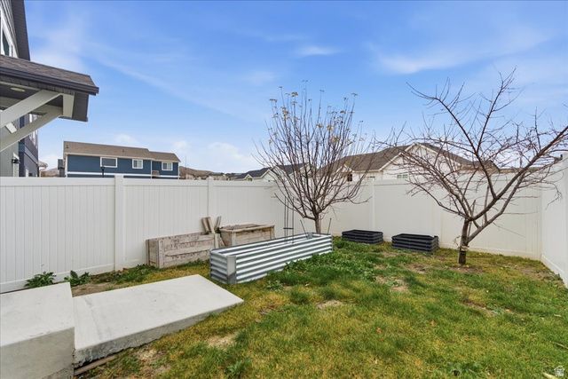 8680 N SHADOW CREEK ALLEY, Eagle Mountain, UT 84005